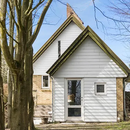 Dom wakacyjny 3 Bedroom Amazing Home In Farevejle