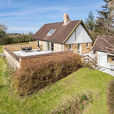 Stunning In With Kitchen Nyaraló *